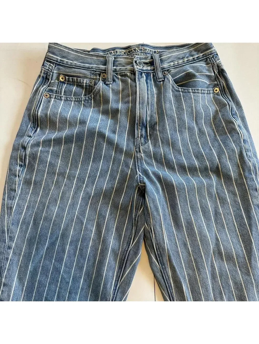 American Eagle pinstriped mom jean- size 2 regular